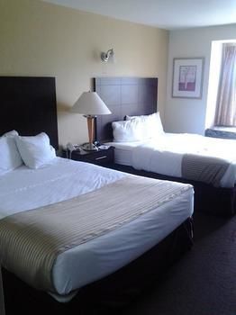 Hotel Toledo Bridgepointe Inn & Suites