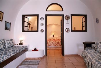 Aparthotel Nikos Villas Hotel In Oia Santorini