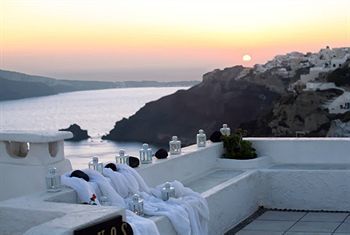 Aparthotel Nikos Villas Hotel In Oia Santorini