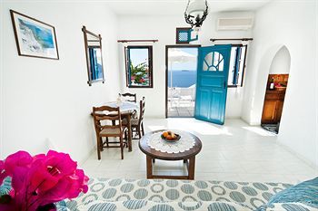 Aparthotel Nikos Villas Hotel In Oia Santorini