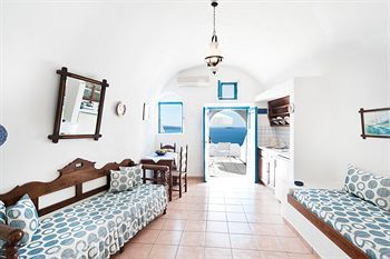 Aparthotel Nikos Villas Hotel In Oia Santorini
