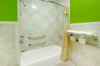 Motel Days Inn & Suites Houston Channelview Tx