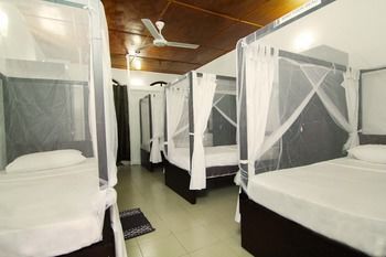 Hotel 2in1 Kandy Hostel Homestay