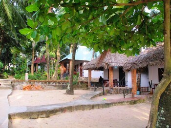 Hotel Nhat Lan Resort