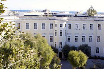 Hotel Stay - Hostel, Apartments, Lounge