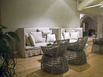 Hostal Tal� Restaurant&suite