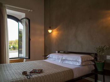 Hostal Tal� Restaurant&suite