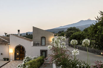 Hostal Tal� Restaurant&suite