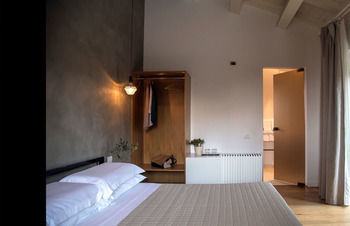 Hostal Tal� Restaurant&suite