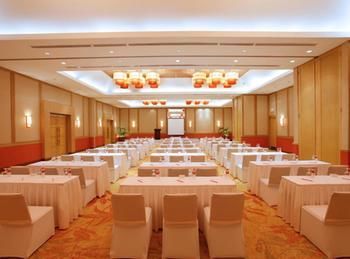 Hotel Crimson Resort And Spa Mactan