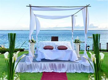 Hotel Crimson Resort And Spa Mactan