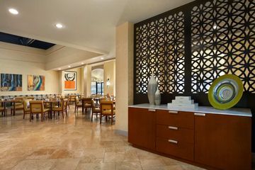 Hotel Hilton Airport