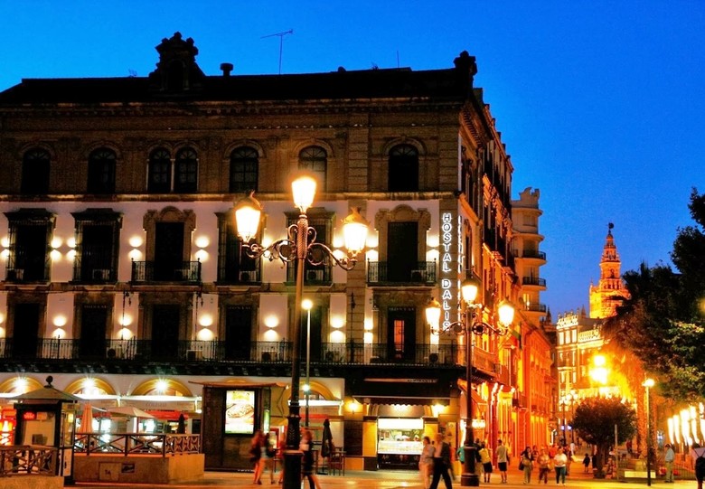 Hostal Dalis