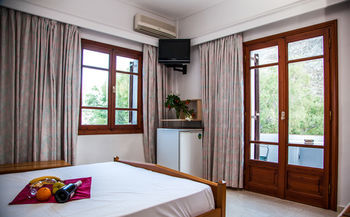 Hotel Irini's Rooms