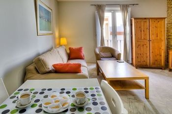 Apartamentos Mariano De Cavia