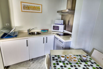 Apartamentos Mariano De Cavia