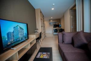 Aparthotel Ten Ekamai Suites By Aspira