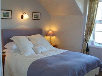 Bed & Breakfast Roseneath Guest House