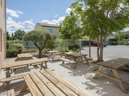 Hotel B&B H�tel Brignoles
