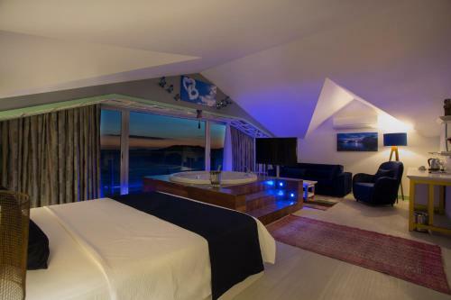 Sea View Hotel