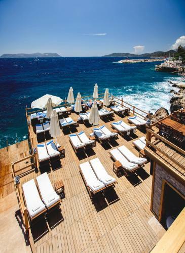 Sea View Hotel