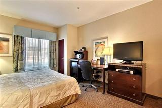 Hotel Magnolia Inn & Suites