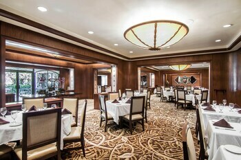 Omni Mandalay Hotel At Las Colinas