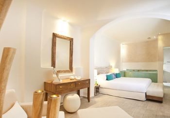 Bed & Breakfast Allure Suites