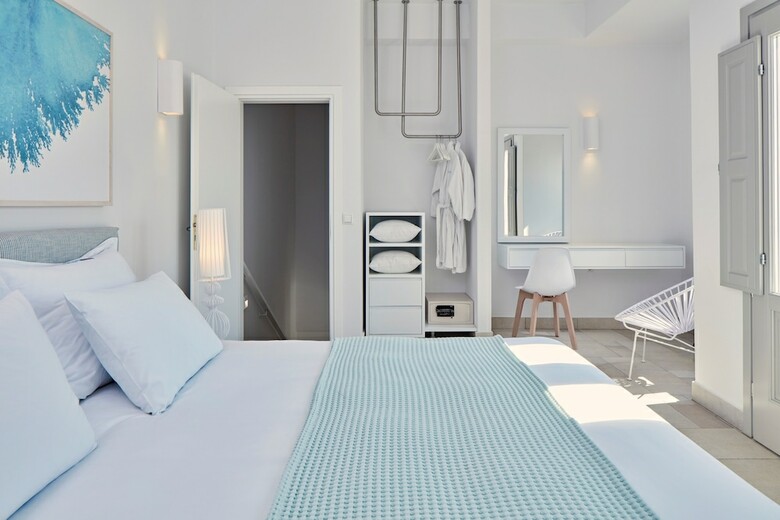 Aqua Blue Hotel