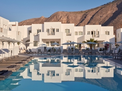 Aqua Blue Hotel