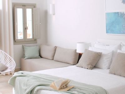 Aqua Blue Hotel