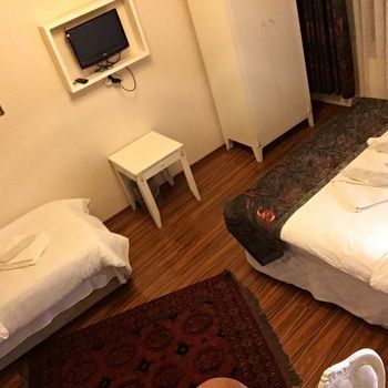 Peteks Hotel