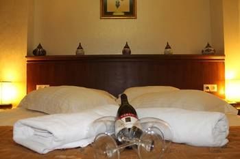 Peteks Hotel