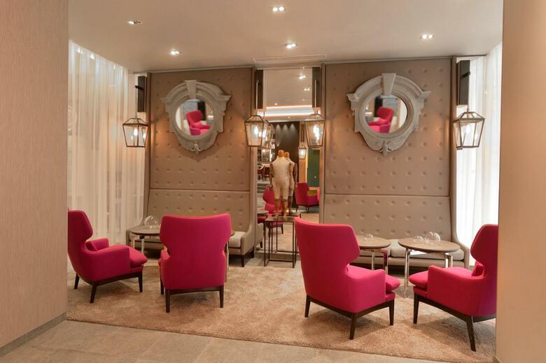 Hotel La Lanterne & Spa By Timhotel