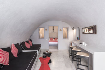 Noni's Apartments