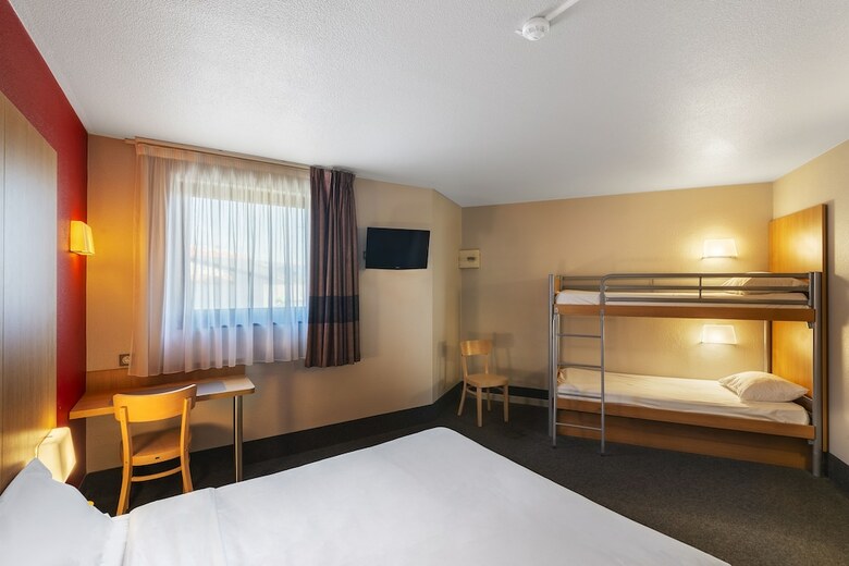 Hotel B&B H�tel Cholet Centre