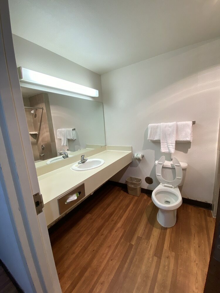 Hotel Guest House Inn & Extended Stay