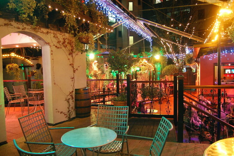Harcourt Hotel