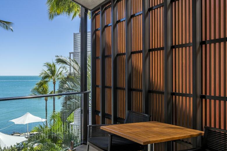 Hotel Coral Sea Resort