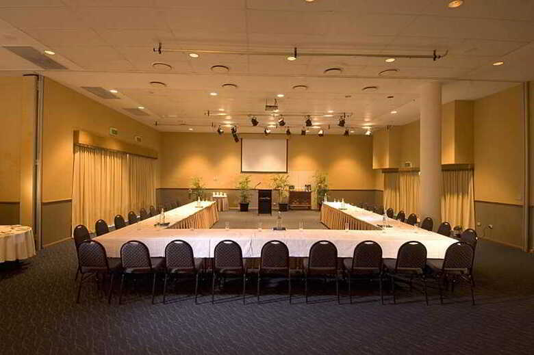 Hotel Coral Sea Resort
