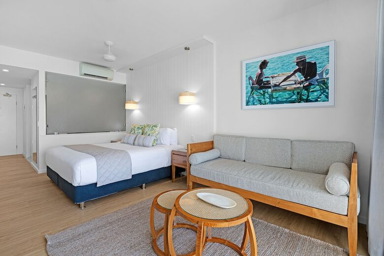 Hotel Coral Sea Resort