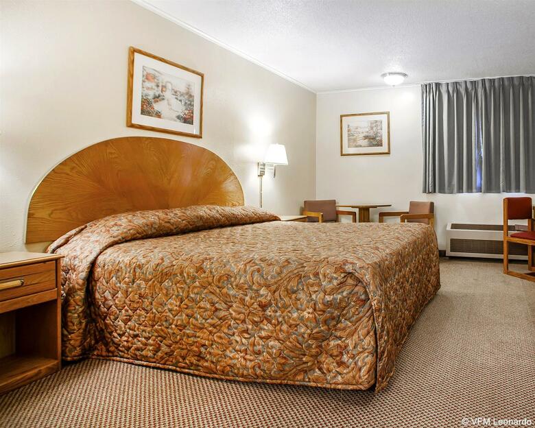 Hotel Econo Lodge Inn & Suites