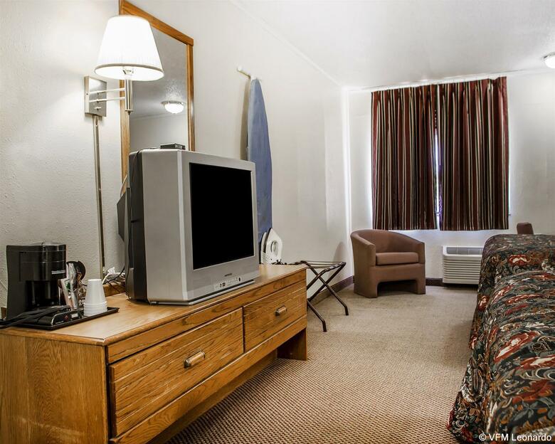 Hotel Econo Lodge Inn & Suites