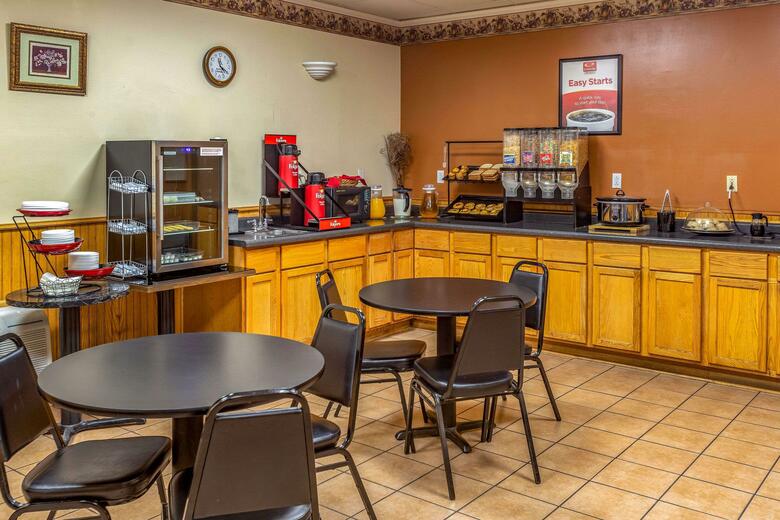Hotel Econo Lodge Inn & Suites