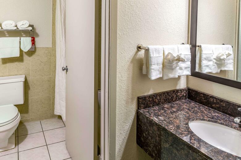 Hotel Econo Lodge Inn & Suites