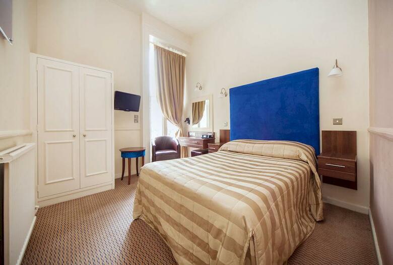 Clifton Hotel