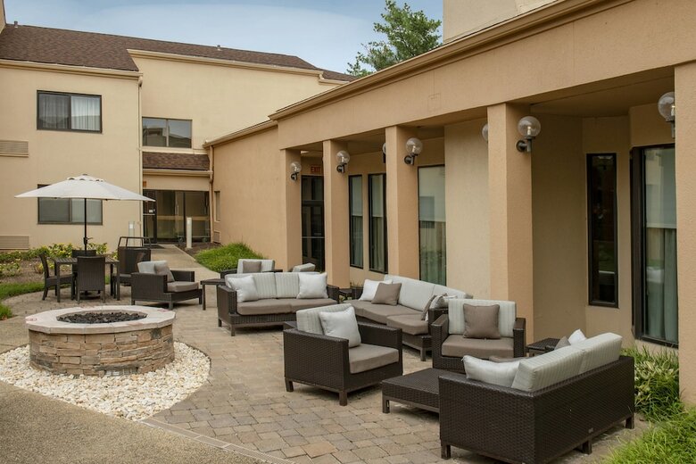 Hotel Courtyard By Marriott Rockville