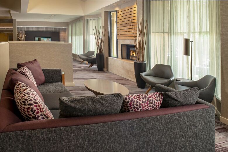 Hotel Courtyard By Marriott Rockville