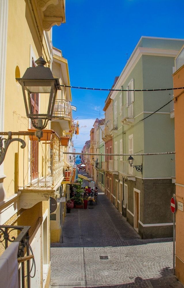 Carloforte Apartment - Sardinian Gems