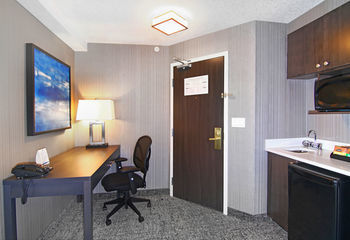 Holiday Inn Express Hotel & Suites Calgary Downtown